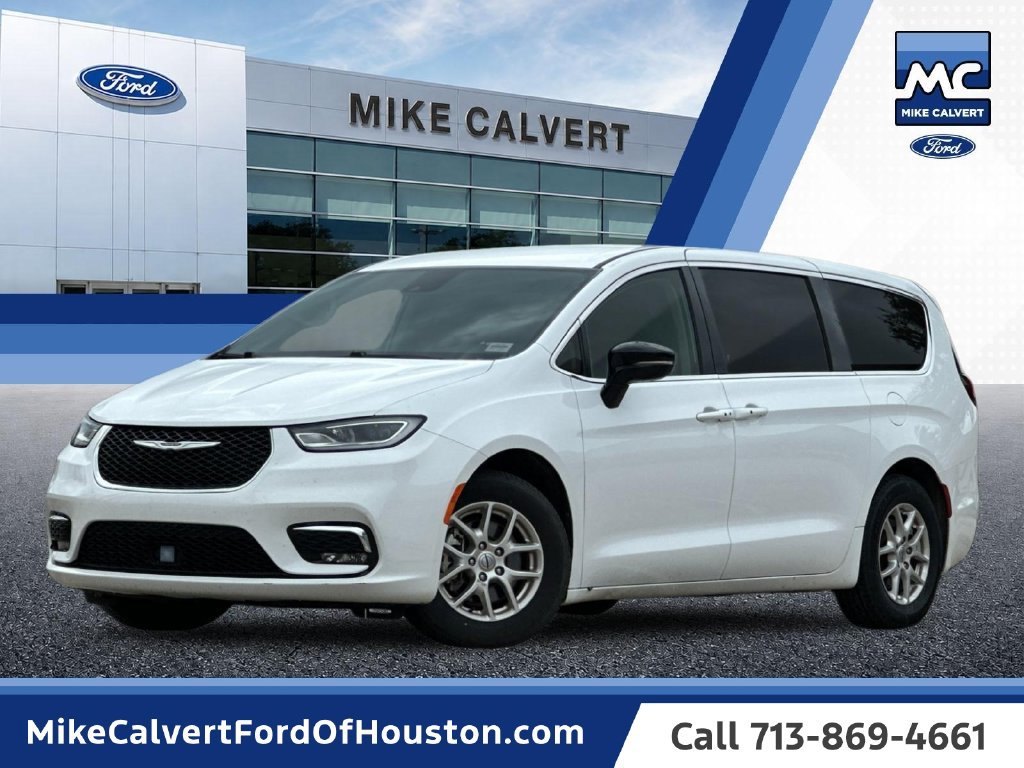 Used 2024 Chrysler Pacifica Touring-L FWD image 1