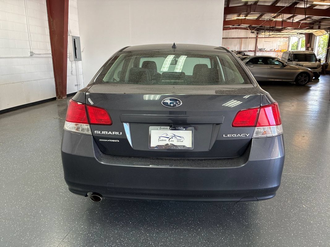 Used 2013 Subaru Legacy 2.5i Limited w/ Popular Pkg 2 AWD/4WD image 5