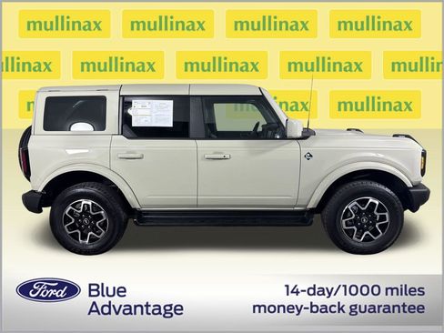 Certified 2025 Ford Bronco Outer Banks AWD/4WD image 4