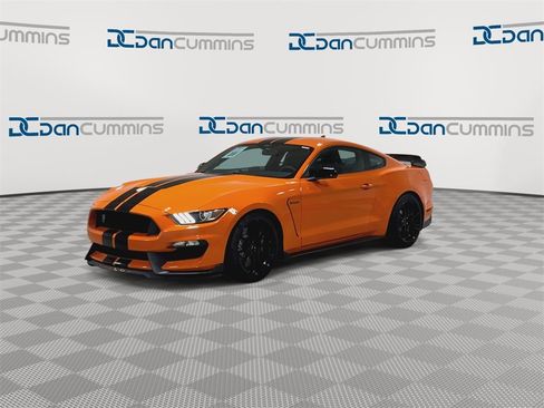 Used 2020 Ford Mustang Shelby GT350 w/ Technology Package image 3