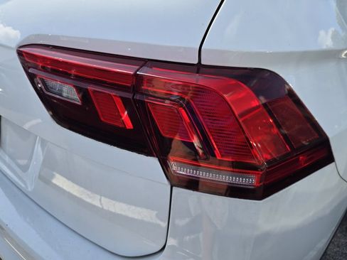 Used 2021 Volkswagen Tiguan S FWD image 8