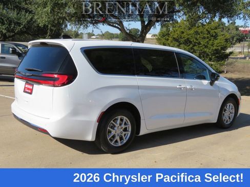 New 2026 Chrysler Pacifica Select image 3