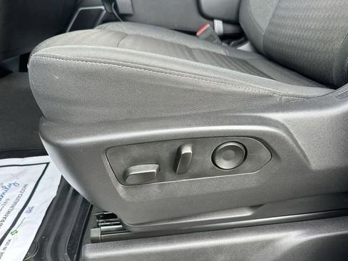 Used 2025 Chevrolet Silverado 1500 LT image 12