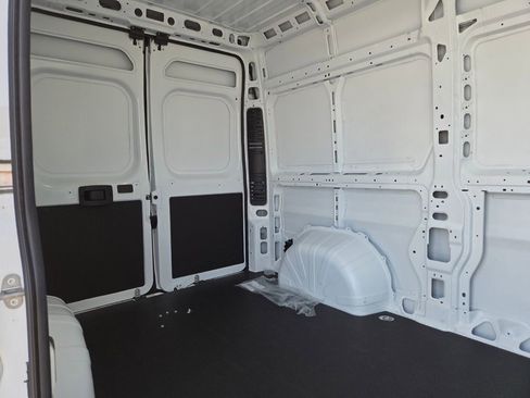 New 2026 RAM ProMaster 1500 w/ Convenience Group FWD image 9