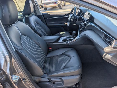 Used 2023 Toyota Camry SE w/ Convenience Package FWD image 8