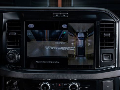 Used 2026 Ford F450 Platinum w/ FX4 Off-Road Package image 25