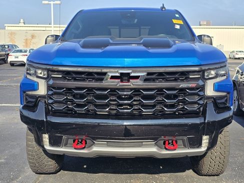 Used 2023 Chevrolet Silverado 1500 ZR2 w/ Technology Package AWD/4WD image 2