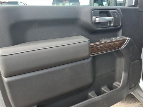 New 2025 GMC Sierra 2500 SLE image 15