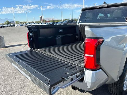 New 2026 Toyota Tacoma SR5 AWD/4WD image 12