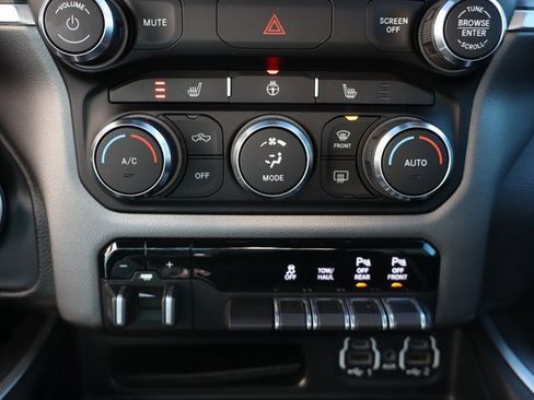 Used 2020 RAM 1500 Big Horn image 22