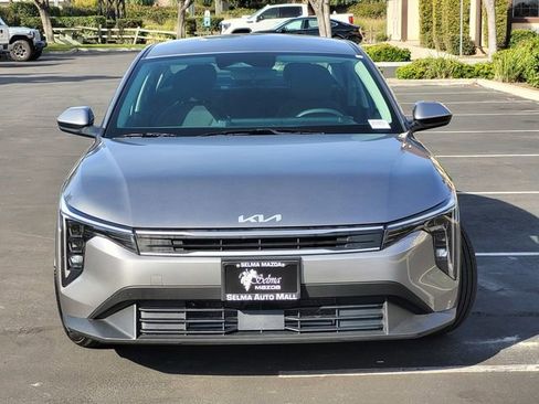 Used 2025 Kia K4 FWD image 3