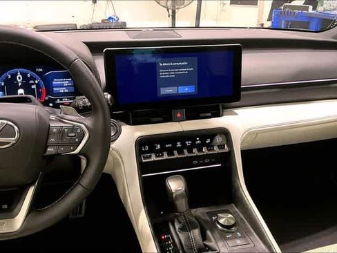 Used 2026 Lexus IS 350 F Sport w/ Technology Package AWD/4WD image 9