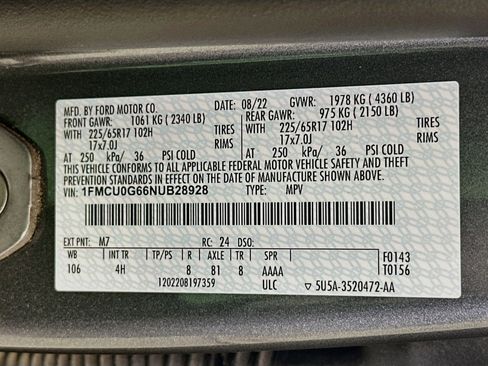 Used 2022 Ford Escape SE w/ Convenience Package FWD image 30