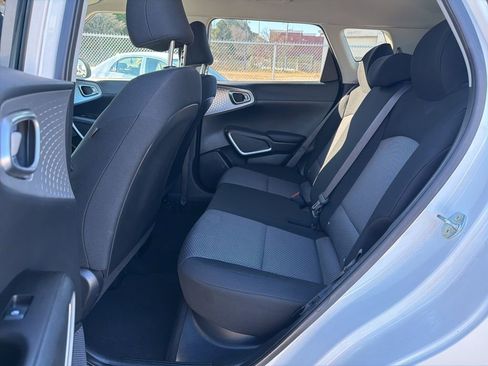 Used 2023 Kia Soul S image 25