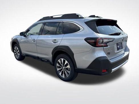 New 2025 Subaru Outback Touring image 4