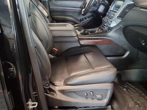 Used 2017 GMC Yukon SLT w/ Open Road Package AWD/4WD image 13