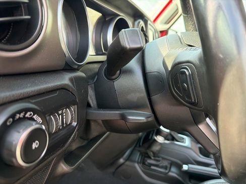 Used 2020 Jeep Wrangler Unlimited Sport S image 40