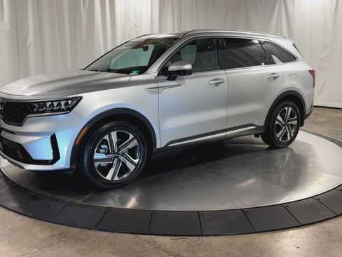 Certified 2023 Kia Sorento EX image 5