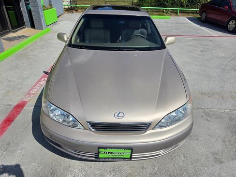 Used 1999 Lexus ES 330 FWD image 6