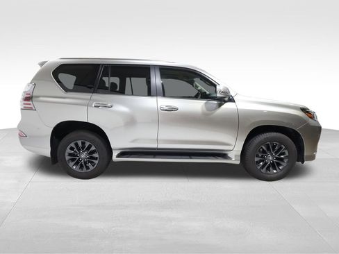 Used 2023 Lexus GX 460 Premium w/ Premium Plus Package image 5
