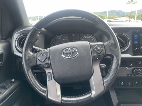Used 2016 Toyota Tacoma SR5 image 11