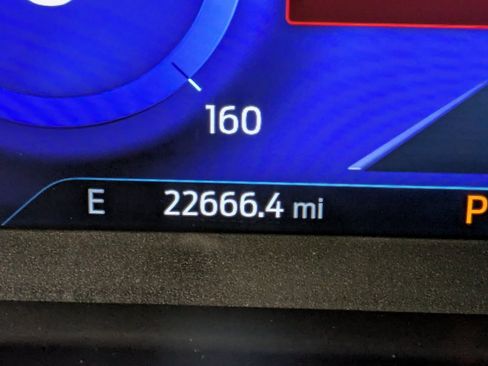 Used 2022 Ford Escape SEL w/ Technology Package image 16