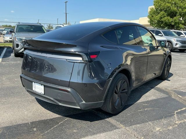 Used 2026 Tesla Model Y 2WD image 2