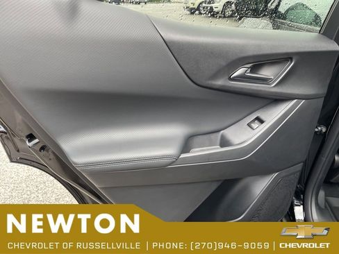 New 2026 Chevrolet Equinox LT FWD image 43