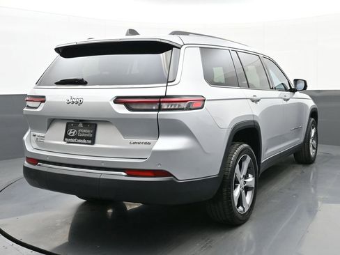 Used 2022 Jeep Grand Cherokee L Limited image 3