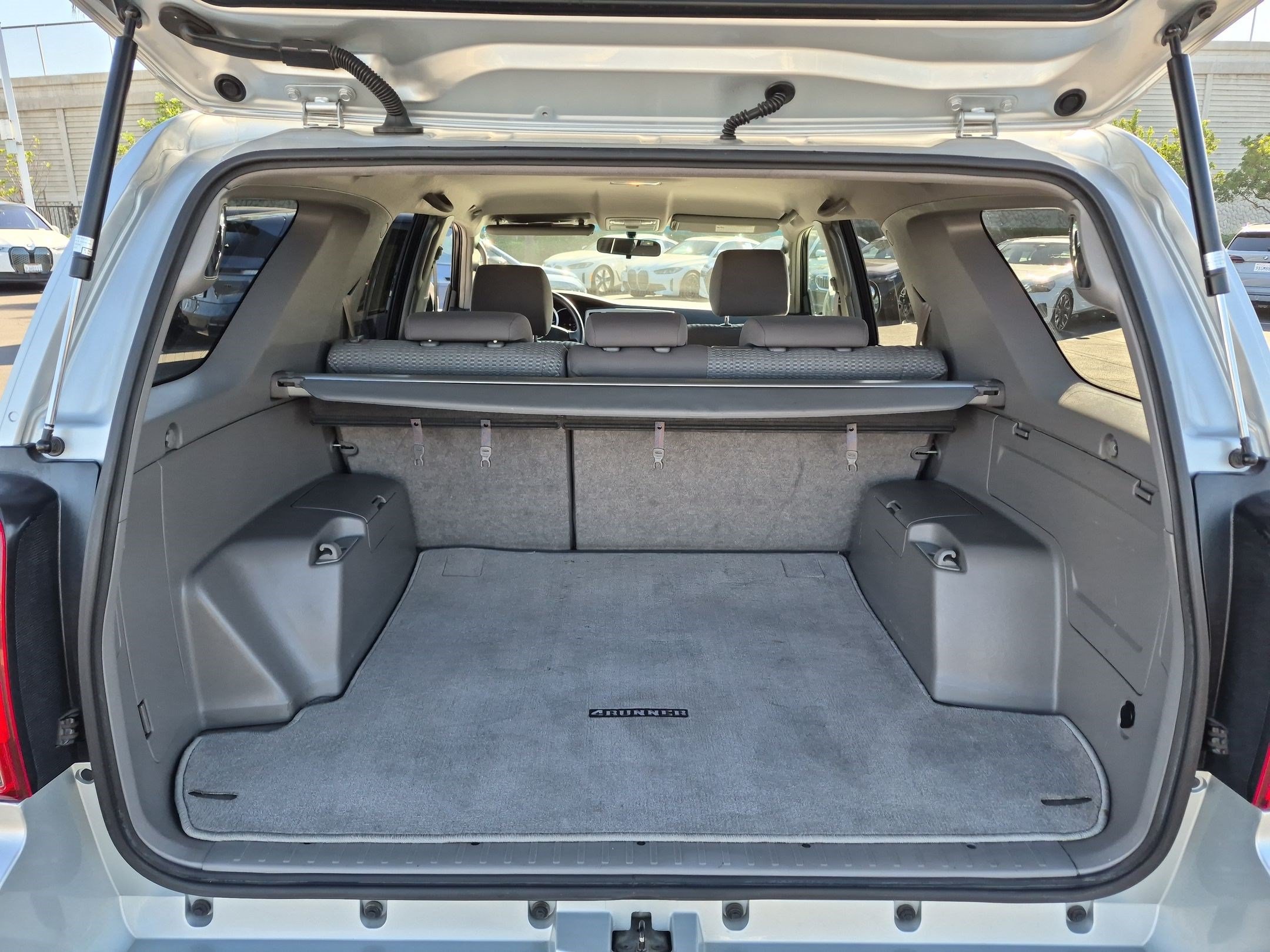 Used 2007 Toyota 4Runner SR5 RWD image 29