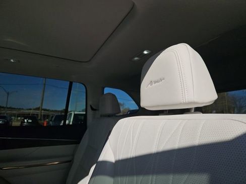 New 2026 Buick Enclave Avenir w/ Super Cruise Package image 18