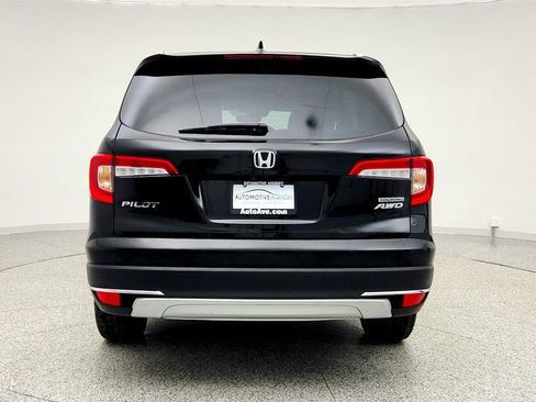 Used 2022 Honda Pilot Touring image 5