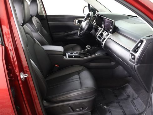 Used 2023 Kia Sorento EX FWD image 31