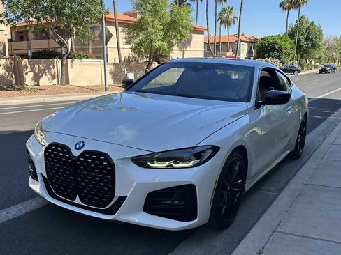 Used 2022 BMW 430i Coupe w/ M Sport Package RWD image 4
