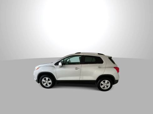 Used 2019 Chevrolet Trax LT w/ LT Convenience Package AWD/4WD image 5