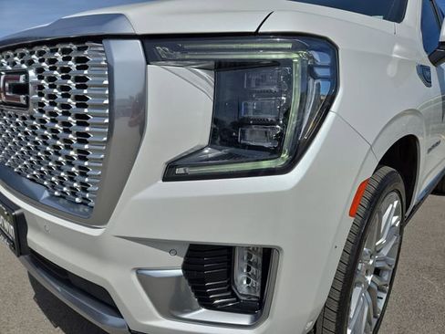 Used 2024 GMC Yukon XL Denali w/ Denali Reserve Package AWD/4WD image 4