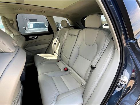New 2026 Volvo XC60 B5 Ultra w/ Protection Package Premier image 19