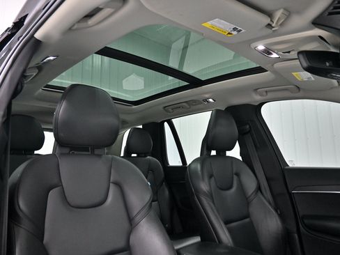 Used 2020 Volvo XC90 T5 Momentum w/ Protection Package Premier AWD/4WD image 27