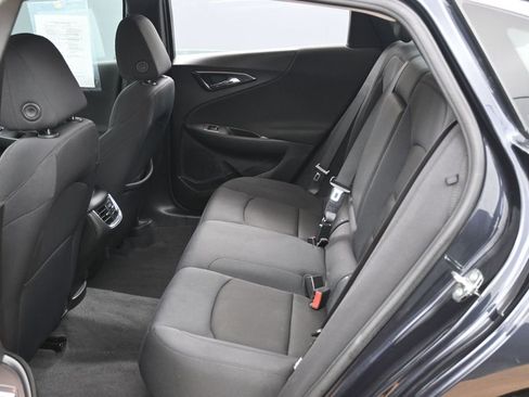 Used 2023 Chevrolet Malibu LT image 32