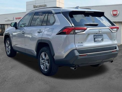 Used 2022 Toyota RAV4 XLE FWD image 5