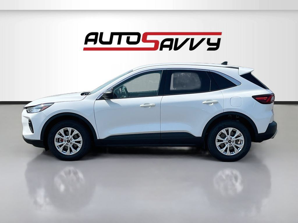 Used 2024 Ford Escape Active w/ Tech Pack #1 AWD/4WD image 4