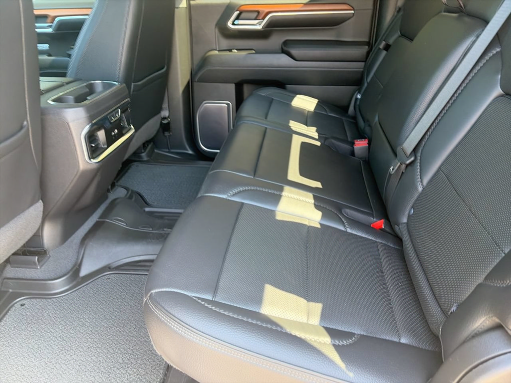 Used 2023 GMC Sierra 1500 Denali AWD/4WD image 14