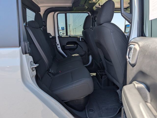 Used 2022 Jeep Gladiator Sport AWD/4WD image 5