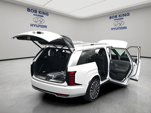 New 2026 Hyundai Palisade Calligraphy FWD image 17