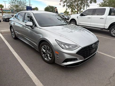 Used 2020 Hyundai Sonata SEL w/ Cargo Package FWD image 2