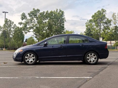 Used 2007 Honda Civic LX image 2