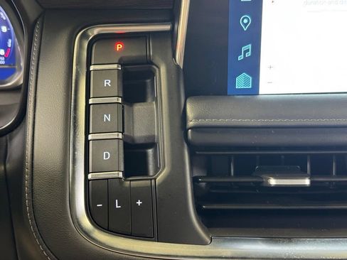Used 2023 Chevrolet Tahoe Z71 w/ Luxury Package AWD/4WD image 47