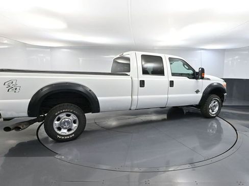 Used 2011 Ford F350 XLT w/ Camper Pkg AWD/4WD image 4