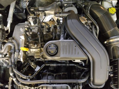 Used 2024 Volkswagen Jetta S image 30