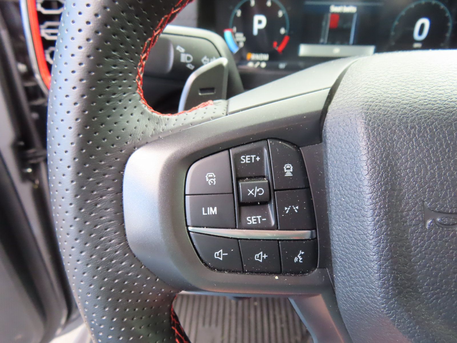 Used 2025 Ford Ranger Raptor AWD/4WD image 23